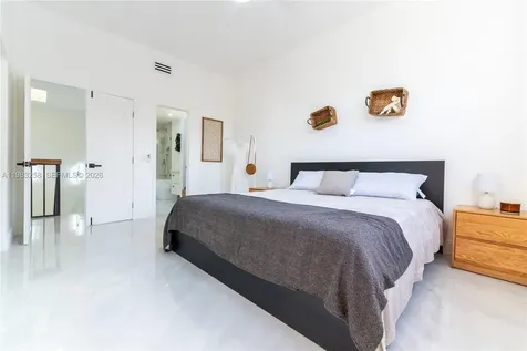 21204 Harbor Way Aventura FL 33180