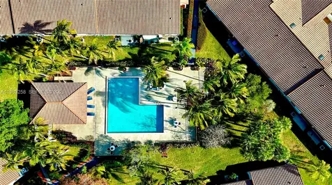 21204 Harbor Way Aventura FL 33180