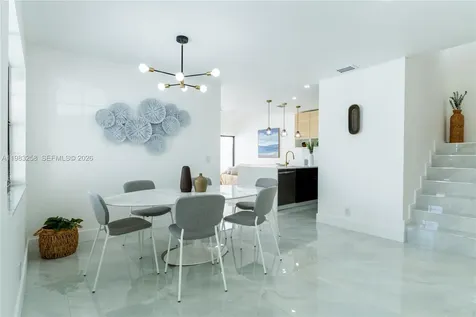 21204 Harbor Way Aventura FL 33180