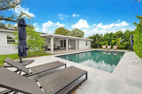 7235 SW 39th Street Miami FL 33155