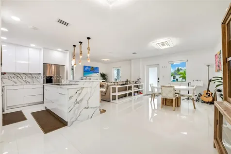 7235 SW 39th Street Miami FL 33155