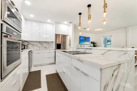 7235 SW 39th Street Miami FL 33155