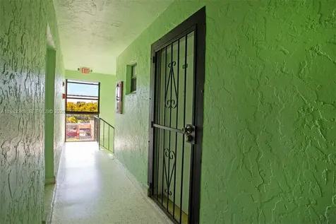 1530 SW 2nd Street Miami FL 33135