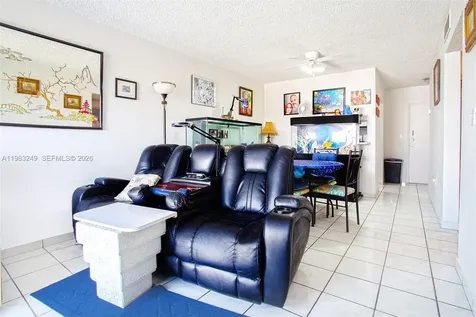 1530 SW 2nd Street Miami FL 33135