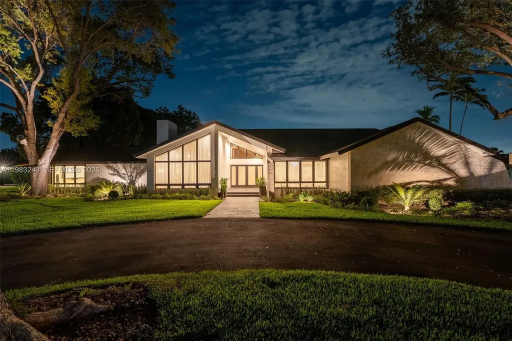 8967 SW 117th Street Miami FL 33176