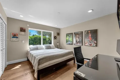 8967 SW 117th Street Miami FL 33176