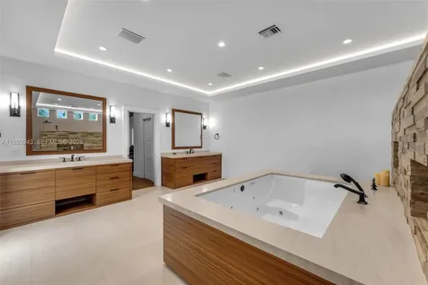8967 SW 117th Street Miami FL 33176