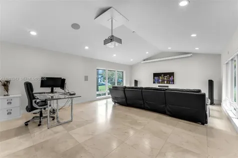8967 SW 117th Street Miami FL 33176