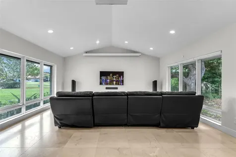 8967 SW 117th Street Miami FL 33176
