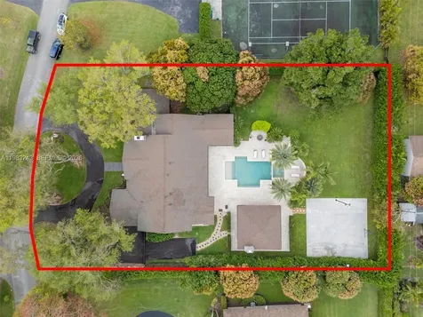 8967 SW 117th Street Miami FL 33176
