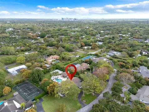8967 SW 117th Street Miami FL 33176