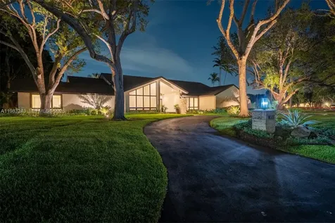 8967 SW 117th Street Miami FL 33176
