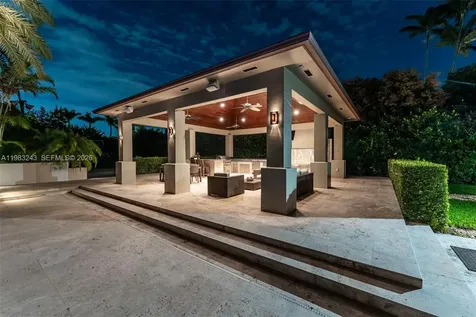 8967 SW 117th Street Miami FL 33176