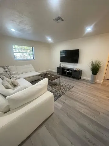 1736 N 16th Court Hollywood FL 33020