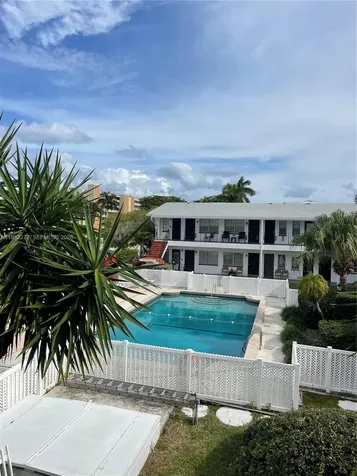 1050 Atlantic Shores Boulevard Hallandale Beach FL 33009