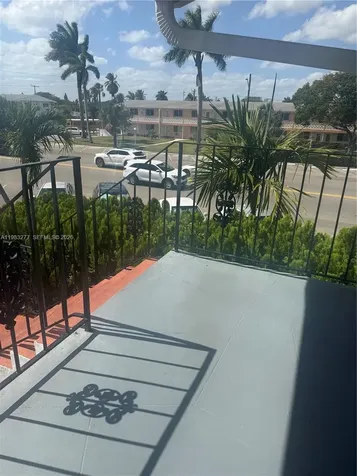 1050 Atlantic Shores Boulevard Hallandale Beach FL 33009