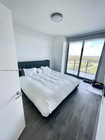 16385 Biscayne Boulevard North Miami Beach FL 33160
