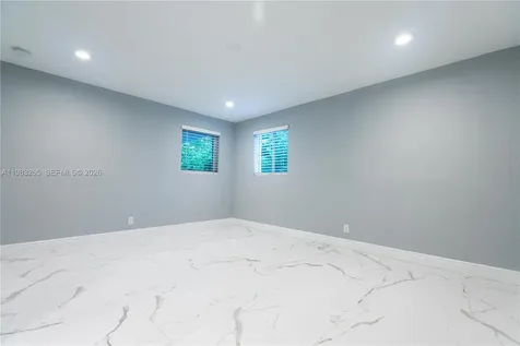 11 Judy Place Key Largo FL 33037