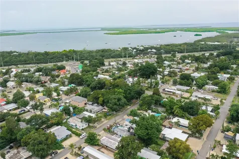 11 Judy Place Key Largo FL 33037