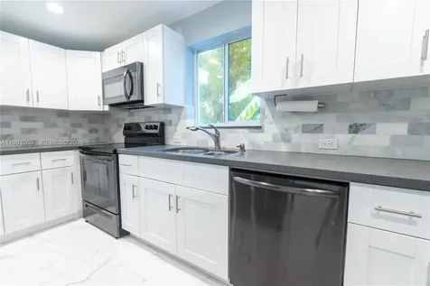 11 Judy Place Key Largo FL 33037