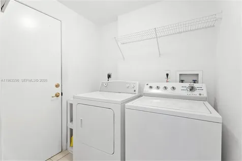 5527 NW 113th Avenue Doral FL 33178
