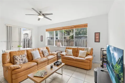 5527 NW 113th Avenue Doral FL 33178