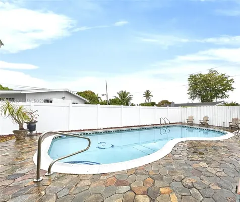 2150 SW 37th Avenue Fort Lauderdale FL 33312