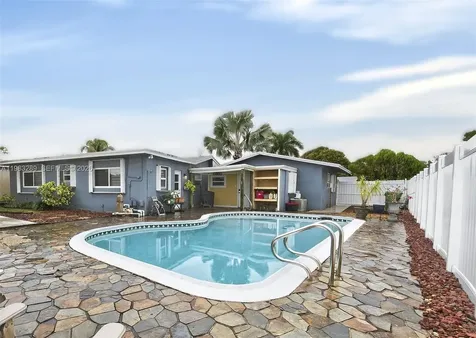 2150 SW 37th Avenue Fort Lauderdale FL 33312