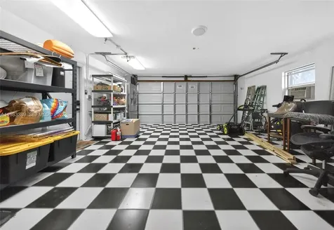 2150 SW 37th Avenue Fort Lauderdale FL 33312