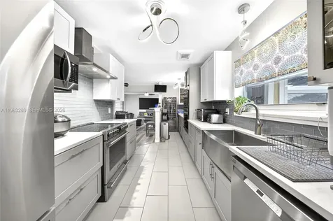 2150 SW 37th Avenue Fort Lauderdale FL 33312