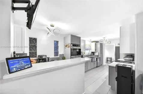 2150 SW 37th Avenue Fort Lauderdale FL 33312