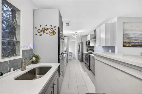 2150 SW 37th Avenue Fort Lauderdale FL 33312