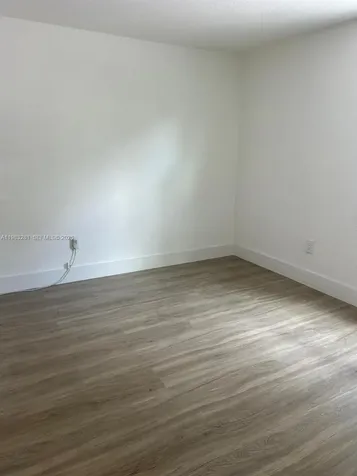 2908 NW 14 Court Miami FL 33142