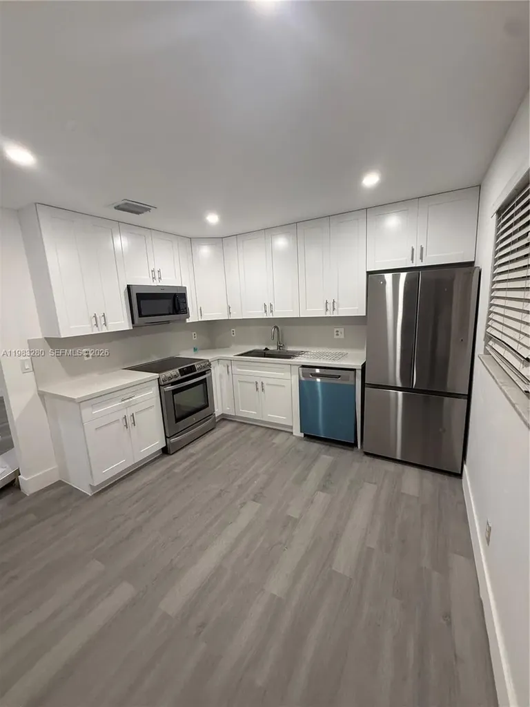 1736 N 16th Court Hollywood FL 33020