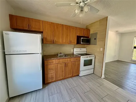1305 NW 4th Street Miami FL 33125