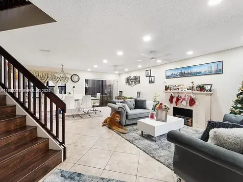 1431 SW 87th Way Pembroke Pines FL 33025