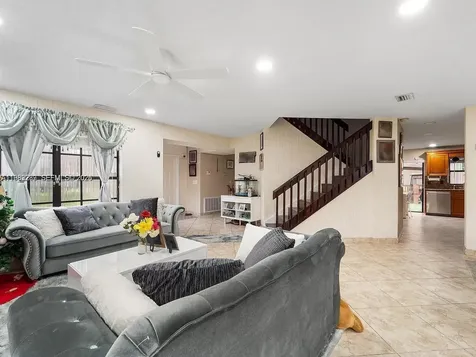 1431 SW 87th Way Pembroke Pines FL 33025