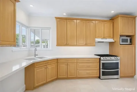 550 NE 173rd Street North Miami Beach FL 33162