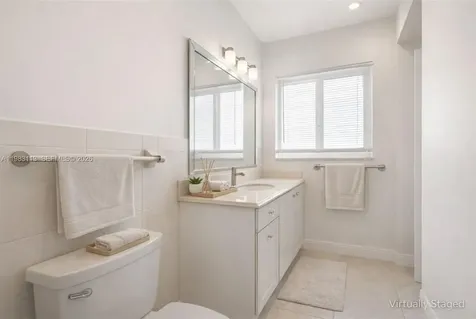 550 NE 173rd Street North Miami Beach FL 33162