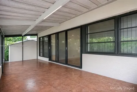 550 NE 173rd Street North Miami Beach FL 33162