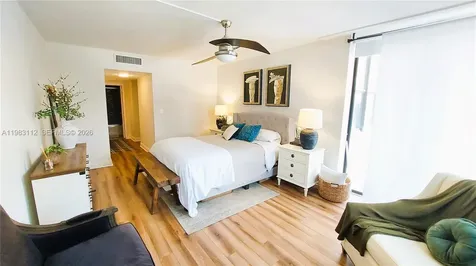 3375 N Country Club Drive Aventura FL 33180