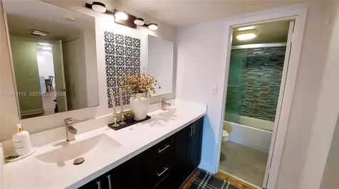 3375 N Country Club Drive Aventura FL 33180