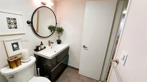 3375 N Country Club Drive Aventura FL 33180