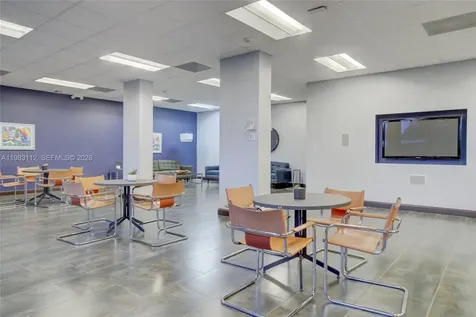 3375 N Country Club Drive Aventura FL 33180