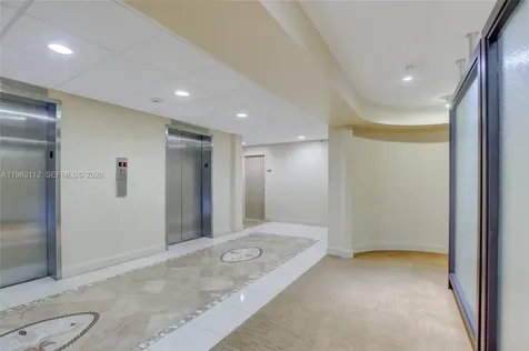 3375 N Country Club Drive Aventura FL 33180