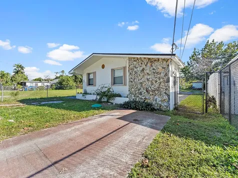 836 NW 98th Street Miami FL 33150