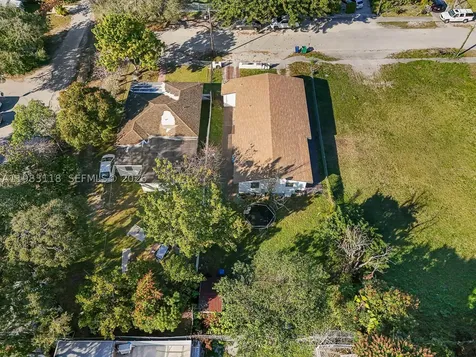 836 NW 98th Street Miami FL 33150