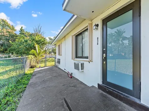 836 NW 98th Street Miami FL 33150
