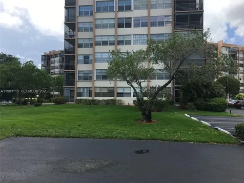 1100 Saint Charles Place Pembroke Pines FL 33026