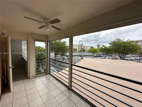 1100 Saint Charles Place Pembroke Pines FL 33026